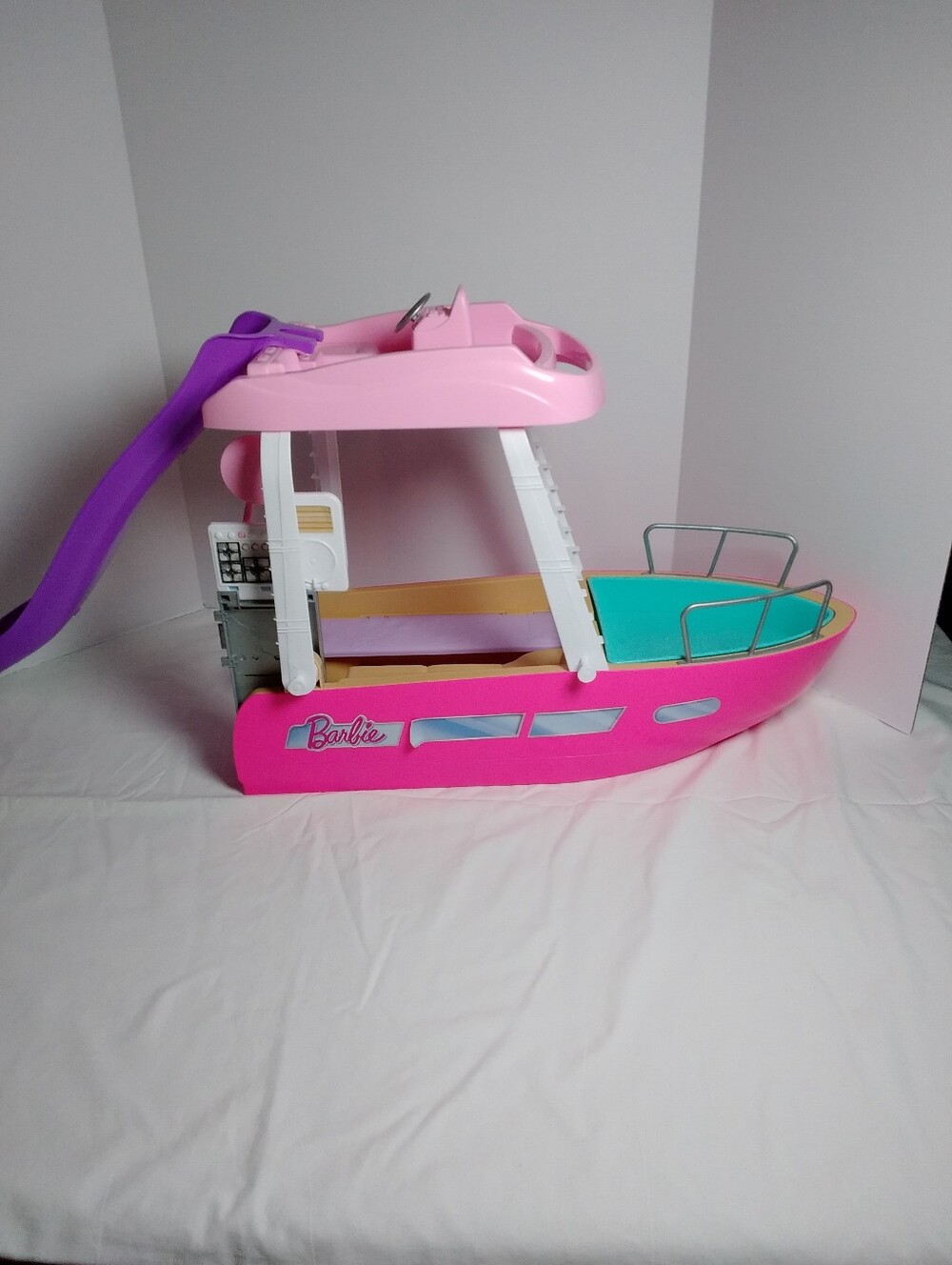 2022 Barbie Dream Boat